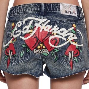 Ed Hardy Hi-Rise Acid Wash Blue Denim Jean Shorts 2.5” Heart Daggers Graphic XL